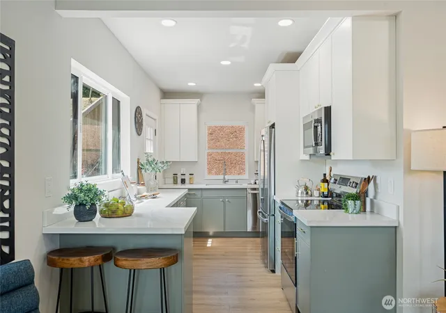 Photo 1 of Single family home for sale at 4015 Burton Pl W, Seattle, WA 98199 | MLS# NWM2581827 | Listing updated on 2026-10-01