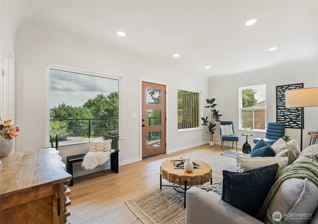 Photo 4 of Single family home for sale at 4015 Burton Pl W, Seattle, WA 98199 | MLS# NWM2581827 | Listing updated on 2026-10-01