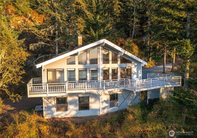 Photo 1 of Single family home for sale at 237 Switchback Dr, Eastsound, WA 98245 | MLS# NWM2581828 | Listing updated on 2026-09-22