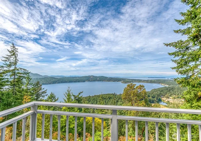 Photo 2 of Single family home for sale at 237 Switchback Dr, Eastsound, WA 98245 | MLS# NWM2581828 | Listing updated on 2026-09-22