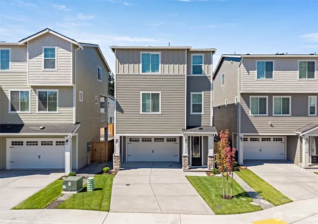Photo 1 of Single family home for sale at 15124 87th Place E, Puyallup, WA 98375 | MLS# NWM2581842 | Listing updated on 2026-10-02