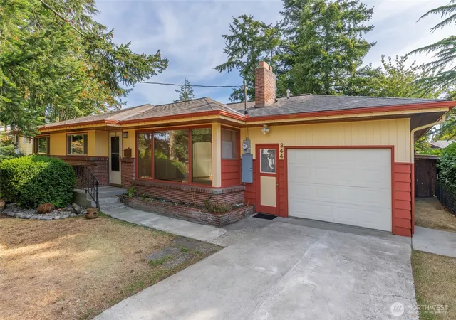 Photo 1 of Sale Pending at 344 Se O'leary St, Oak Harbor, WA 98277 | MLS# NWM2581849 | Listing updated on 2026-10-03