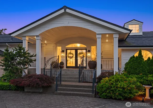 Photo 3 of Mansion for sale at 2916 Horsehead Bay Dr Nw, Gig Harbor, WA 98335 | MLS# NWM2581857 | Listing updated on 2026-09-28