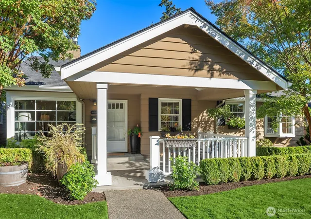 Photo 1 of Single family home for sale at 6818 49th Avenue NE, Seattle, WA 98115 | MLS# NWM2581882 | Listing updated on 2026-10-11