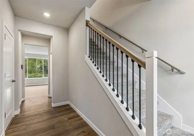 Photo 2 of Single family home for sale at 7810 41st Place Ne, Marysville, WA 98270 | MLS# NWM2581905 | Listing updated on 2026-09-26