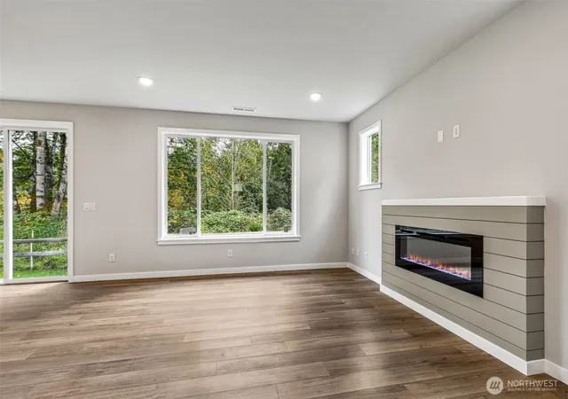 Photo 3 of Single family home for sale at 7810 41st Place NE, Marysville, WA 98270 | MLS# NWM2581905 | Listing updated on 2026-09-26