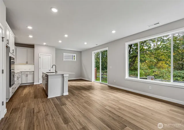 Photo 4 of Single family home for sale at 7810 41st Place NE, Marysville, WA 98270 | MLS# NWM2581905 | Listing updated on 2026-09-26