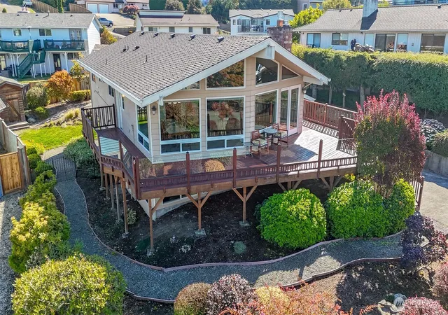 Photo 2 of Single family home for sale at 29816 2nd Avenue Sw, Federal Way, WA 98023 | MLS# NWM2581921 | Listing updated on 2026-10-01