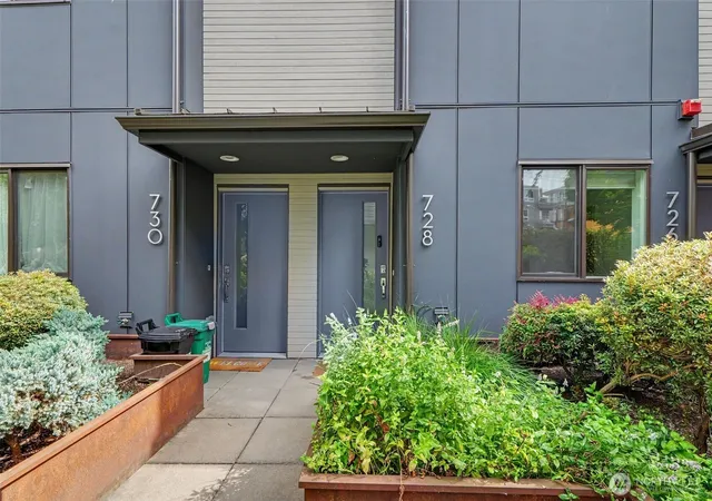 Photo 2 of Townhouse for sale at 728 3rd Avenue N, Seattle, WA 98109 | MLS# NWM2581923 | Listing updated on 2026-09-23