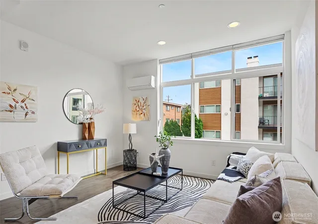 Photo 3 of Townhouse for sale at 728 3rd Avenue N, Seattle, WA 98109 | MLS# NWM2581923 | Listing updated on 2026-09-23