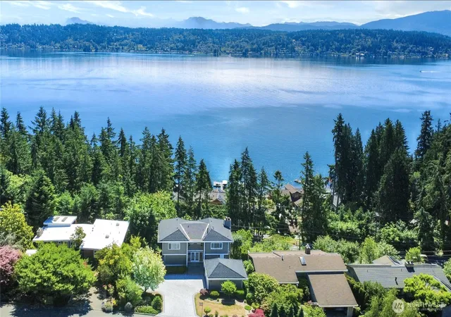 Photo 2 of Single family home for sale at 110 174th Place Ne, Bellevue, WA 98008 | MLS# NWM2581935 | Listing updated on 2026-10-03