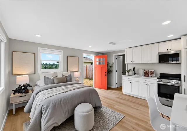 Photo 3 of Single family home for sale at 2909 Sw Cloverdale St, Seattle, WA 98126 | MLS# NWM2581938 | Listing updated on 2026-09-27