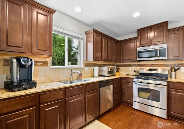 Photo 4 of Single family home for sale at 7839 Riverview Ct SE, Tumwater, WA 98501 | MLS# NWM2581939 | Listing updated on 2026-09-30