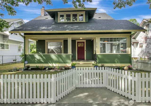Photo 1 of Single family home for sale at 2318 Baker Ave, Everett, WA 98201 | MLS# NWM2581943 | Listing updated on 2026-09-22