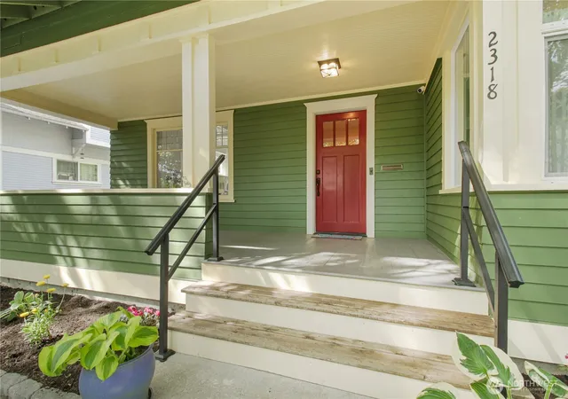 Photo 2 of Single family home for sale at 2318 Baker Ave, Everett, WA 98201 | MLS# NWM2581943 | Listing updated on 2026-09-22