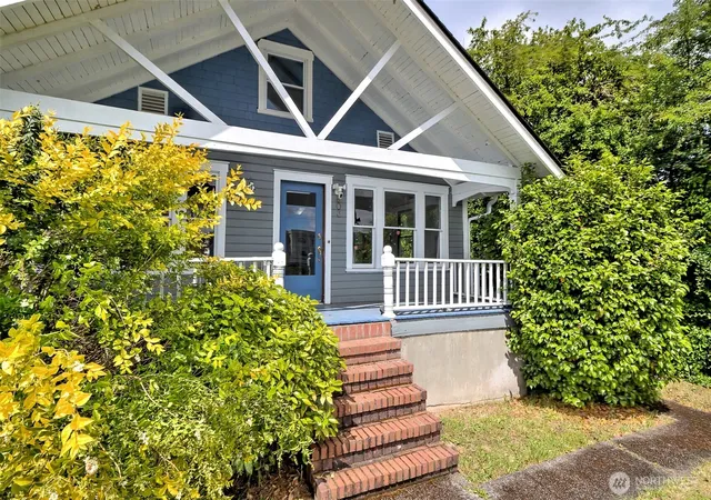 Photo 1 of Sale Pending at 803 Jefferson St Se, Olympia, WA 98501 | MLS# NWM2581951 | Listing updated on 2026-09-26