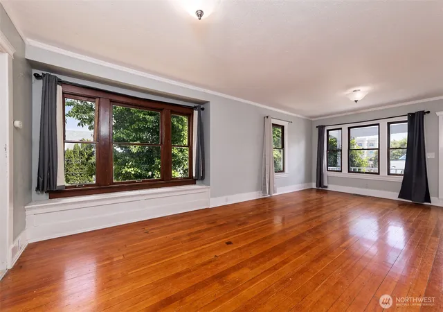 Photo 3 of Sale Pending at 803 Jefferson St SE, Olympia, WA 98501 | MLS# NWM2581951 | Listing updated on 2026-09-26