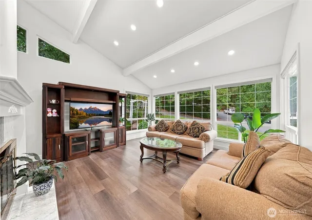 Photo 4 of Single family home for sale at 17101 NE 28th Place, Bellevue, WA 98008 | MLS# NWM2581960 | Listing updated on 2026-09-22