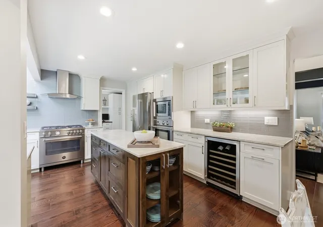 Photo 3 of Sale Pending at 21108 Ne 42nd Street, Sammamish, WA 98074 | MLS# NWM2581968 | Listing updated on 2026-09-29