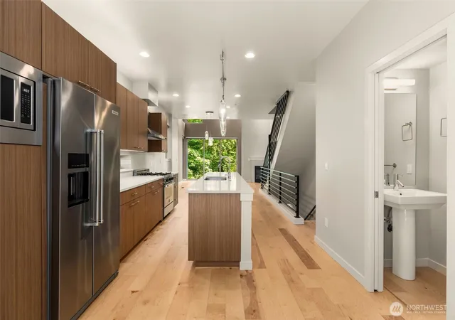 Photo 3 of Townhouse for sale at 4286 213th Place SE #1, Issaquah, WA 98029 | MLS# NWM2581982 | Listing updated on 2026-09-13