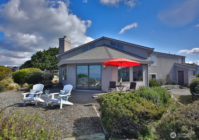 Photo 2 of Single family home for sale at 795 Fort Ebey Rd, Coupeville, WA 98239 | MLS# NWM2581991 | Listing updated on 2026-09-18