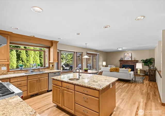 Photo 3 of Sale Pending at 12017 93rd Place NE, Kirkland, WA 98034 | MLS# NWM2582006 | Listing updated on 2026-10-02