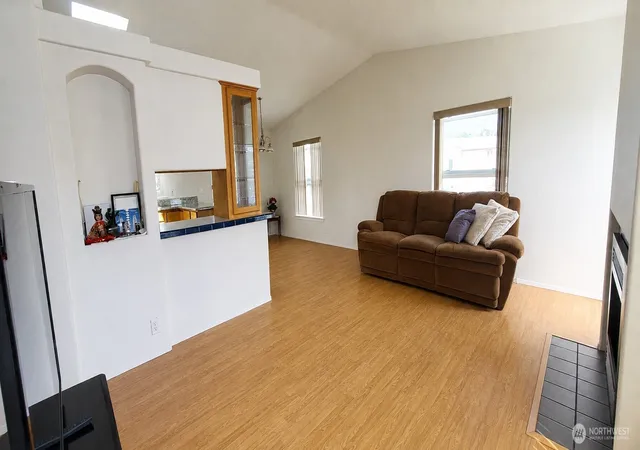 Photo 2 of Manufactured home for sale at 4751 Birch Bay Lynden Rd #161, Blaine, WA 98230 | MLS# NWM2582016 | Listing updated on 2026-09-21