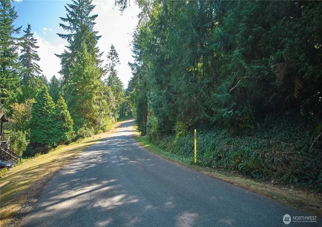 Photo 2 of Sale Pending at 749 Ne Woods Ct, Bremerton, WA 98311 | MLS# NWM2582018 | Listing updated on 2026-09-19