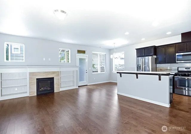 Photo 3 of Single family home for sale at 3795 Portside Dr, Bremerton, WA 98312 | MLS# NWM2582031 | Listing updated on 2026-09-30