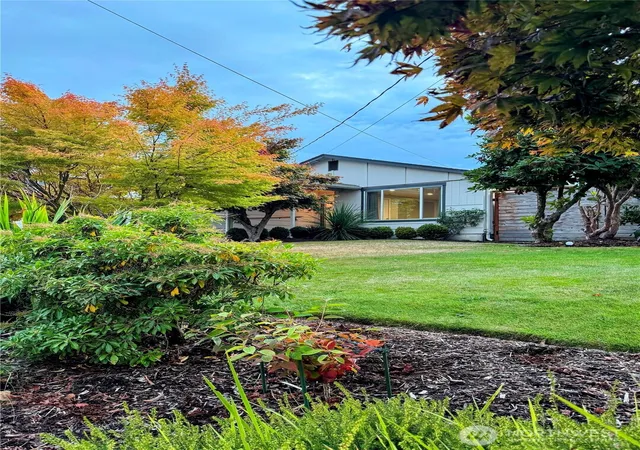 Photo 1 of Sale Pending at 3316 N Villard St, Tacoma, WA 98407 | MLS# NWM2582037 | Listing updated on 2026-10-11