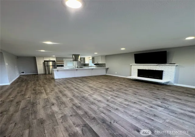 Photo 3 of Sale Pending at 3316 N Villard St, Tacoma, WA 98407 | MLS# NWM2582037 | Listing updated on 2026-10-11