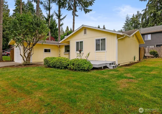Photo 2 of Single family home for sale at 22120 Sea Vista Ne, Poulsbo, WA 98370 | MLS# NWM2582038 | Listing updated on 2026-09-25