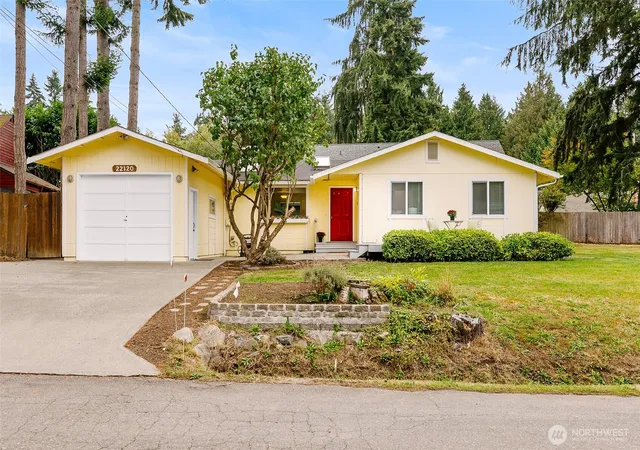Photo 3 of Single family home for sale at 22120 Sea Vista Ne, Poulsbo, WA 98370 | MLS# NWM2582038 | Listing updated on 2026-09-25
