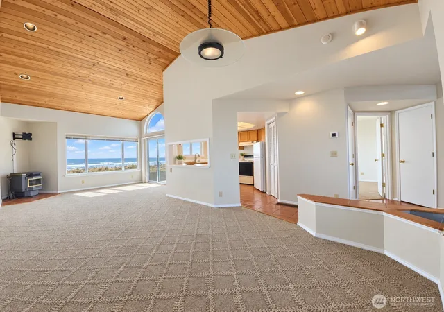 Photo 4 of Townhouse for sale at 1499 Diamond Head Ave SW #2, Ocean Shores, WA 98569 | MLS# NWM2582042 | Listing updated on 2026-10-01