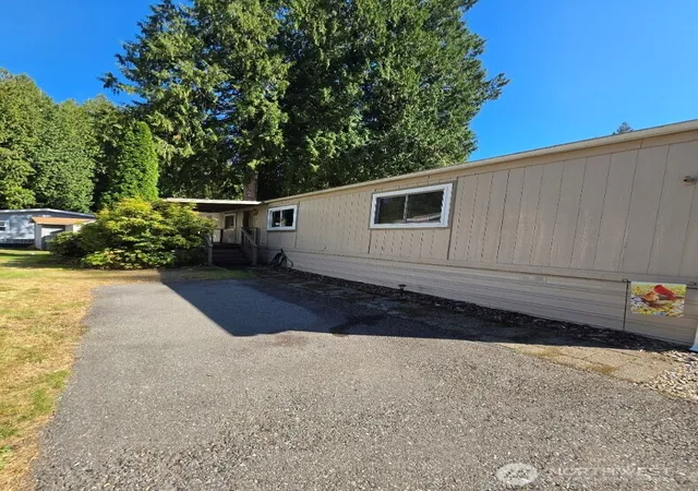 Photo 2 of Manufactured home for sale at 23800 Se Tiger Mountain Rd W #14, Issaquah, WA 98027 | MLS# NWM2582044 | Listing updated on 2026-09-30