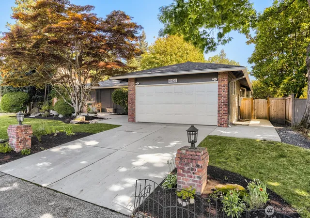 Photo 3 of Single family home for sale at 13426 117th Avenue NE, Kirkland, WA 98034 | MLS# NWM2582050 | Listing updated on 2026-09-29
