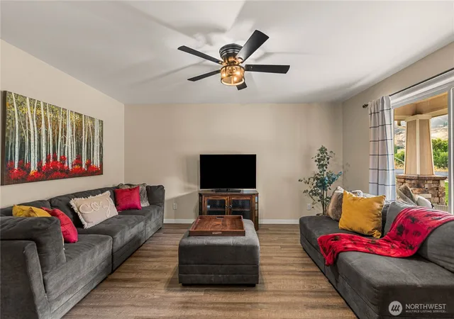Photo 4 of Single family home for sale at 174 Sweetheart Ln, Malaga, WA 98828 | MLS# NWM2582054 | Listing updated on 2026-09-25