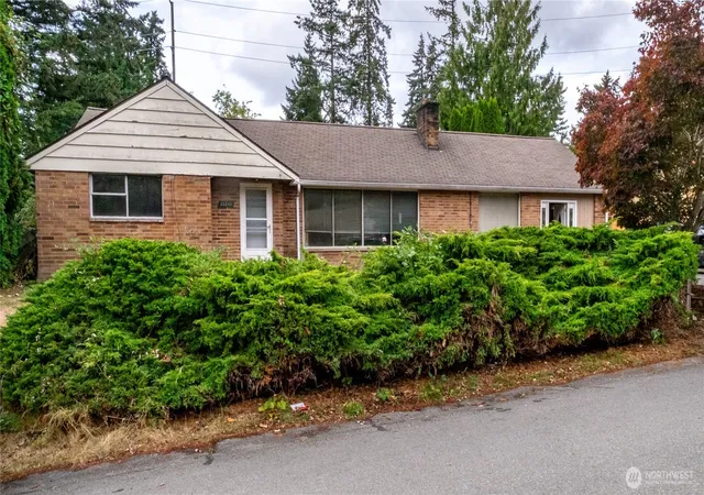 Photo 1 of Single family home for sale at 20241 20th Place Ne, Shoreline, WA 98155 | MLS# NWM2582075 | Listing updated on 2026-10-01