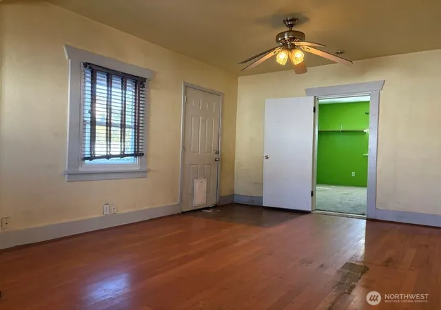 Photo 4 of Single family home for sale at 6602 S Junett St, Tacoma, WA 98409 | MLS# NWM2582085 | Listing updated on 2026-10-01