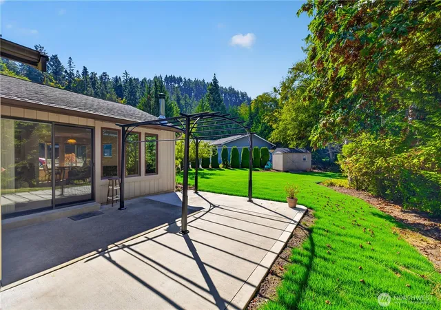 Photo 4 of Single family home for sale at 527 Olallie Way, La Conner, WA 98257 | MLS# NWM2582109 | Listing updated on 2026-09-27