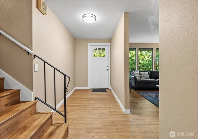 Photo 3 of Single family home for sale at 1117 Hopi Ln, Mount Vernon, WA 98273 | MLS# NWM2582116 | Listing updated on 2026-09-18