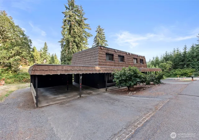 Photo 1 of Townhouse for sale at 168 Chilvers Rd #E & F, Chehalis, WA 98532 | MLS# NWM2582119 | Listing updated on 2026-10-15