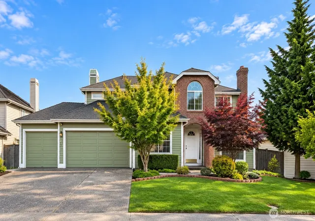 Photo 2 of Single family home for sale at 1603 Ilwaco Ave Ne, Renton, WA 98059 | MLS# NWM2582128 | Listing updated on 2026-10-14