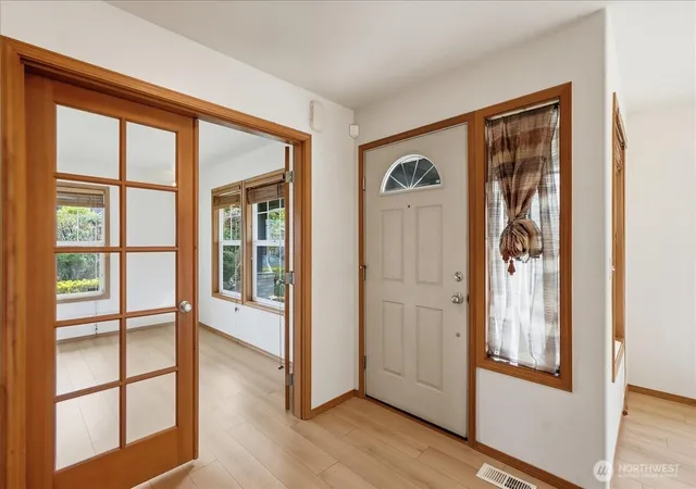 Photo 3 of Single family home for sale at 36009 9th Court SW, Federal Way, WA 98023 | MLS# NWM2582129 | Listing updated on 2026-09-25