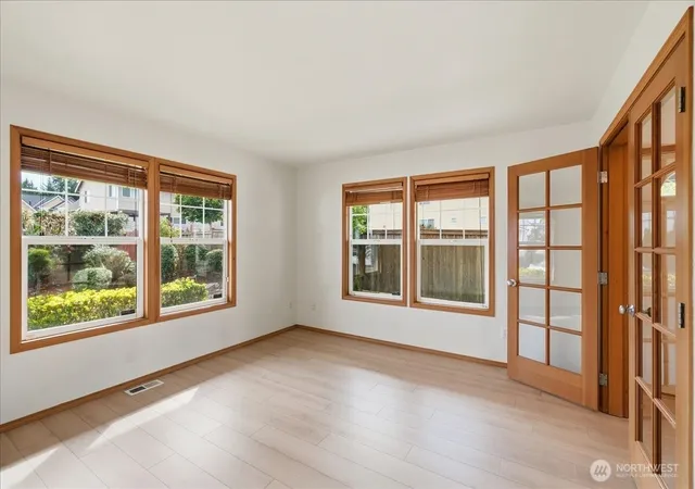Photo 4 of Single family home for sale at 36009 9th Court SW, Federal Way, WA 98023 | MLS# NWM2582129 | Listing updated on 2026-09-25