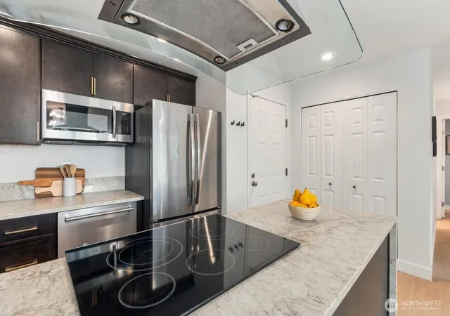 Photo 4 of Condo for sale at 2670 118th Avenue SE #9-103, Bellevue, WA 98005 | MLS# NWM2582130 | Listing updated on 2026-10-01