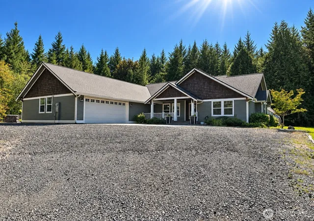 Photo 4 of Single family home for sale at 48 E Olympic Palisades Dr, Belfair, WA 98528 | MLS# NWM2582135 | Listing updated on 2026-09-30