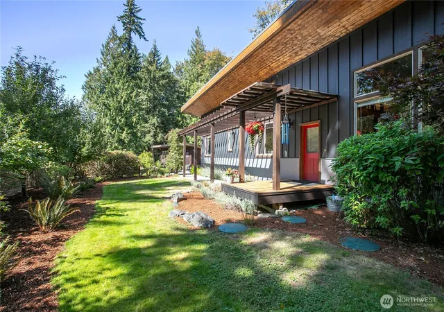 Photo 3 of Sale Pending at 1775 Old Samish Rd, Bellingham, WA 98229 | MLS# NWM2582149 | Listing updated on 2026-09-26