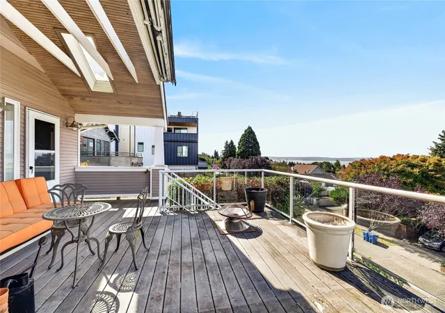 Photo 3 of Sale Pending at 4702 45th Avenue Sw, Seattle, WA 98116 | MLS# NWM2582177 | Listing updated on 2026-09-21