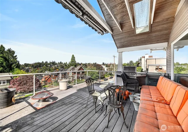 Photo 4 of Sale Pending at 4702 45th Avenue SW, Seattle, WA 98116 | MLS# NWM2582177 | Listing updated on 2026-09-21